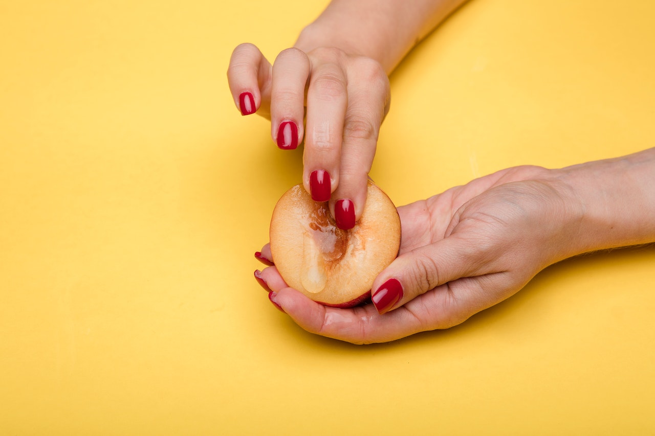 The Primary Reasons to Try Mutual Masturbation With Your Partner